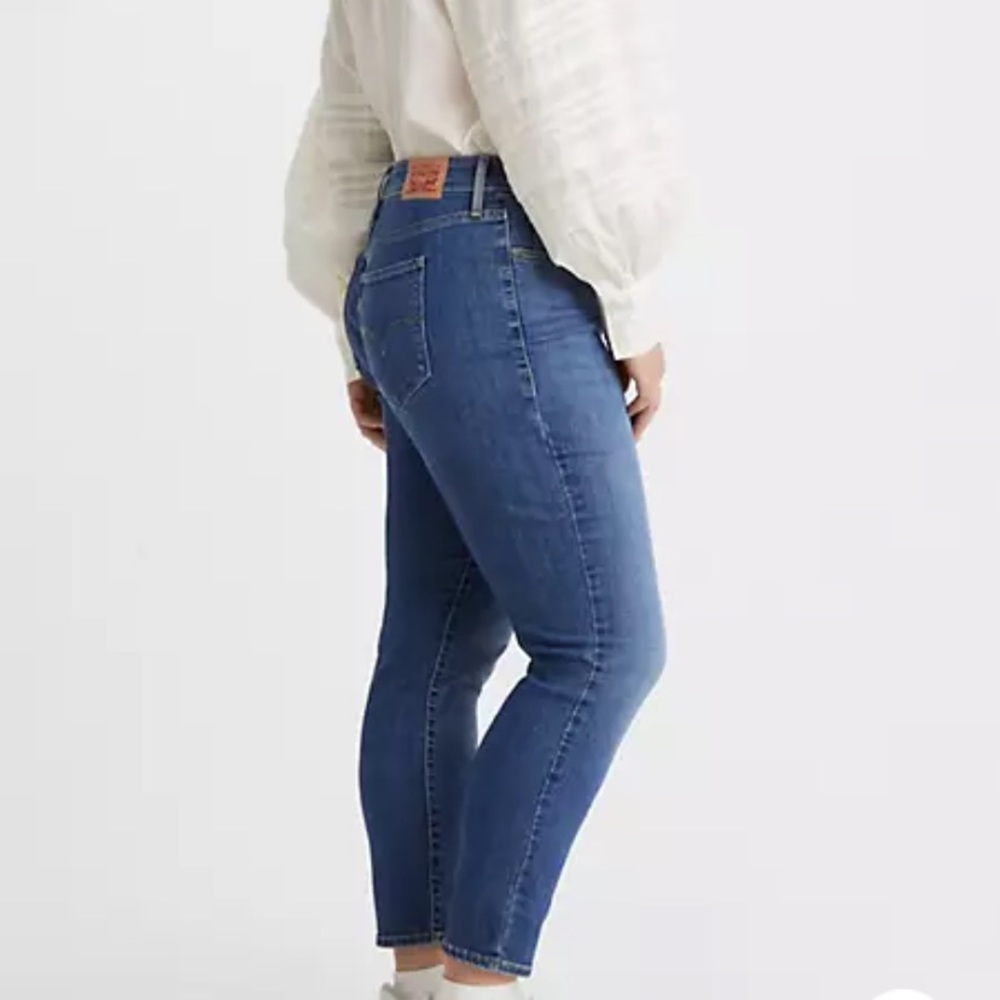 Levi’s 311